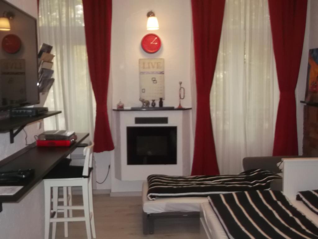 Апартаменти Belvarosi Apartmanszallo - *